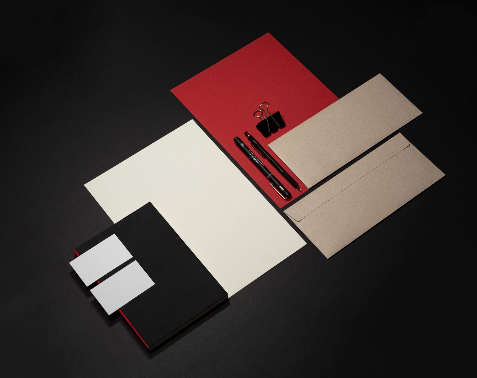 vecteezy-branding-mockup-letterhead-businesscard-notepad-envelope-6676697